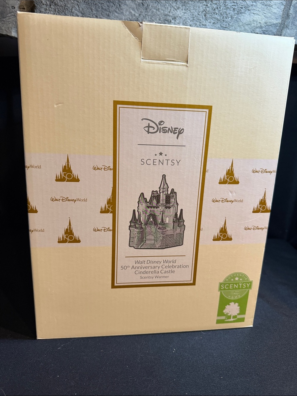 Scentsy Walt Disney World 50th Anniversary Celebration Cinderella Castle Warmer